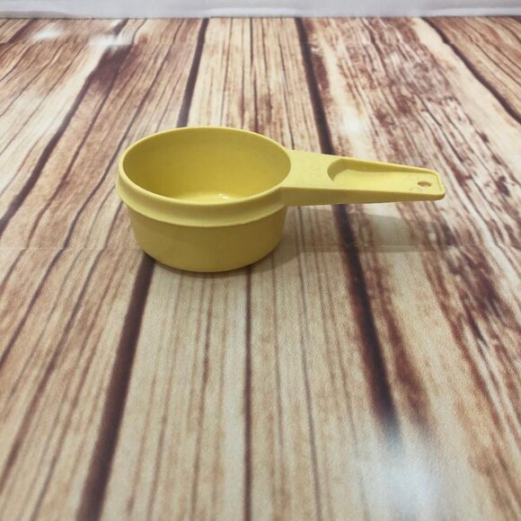 Vintage Tupperware Harvest Gold Nesting Measuring Cup 1/3 CUP Replacement 765-2 - Picture 4 of 13